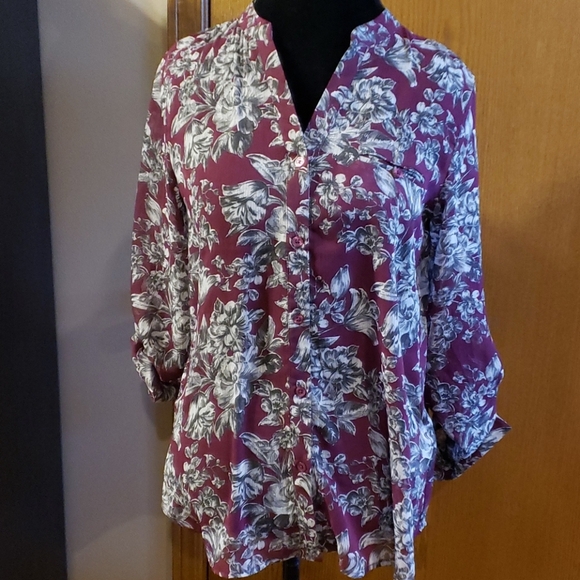 Kut from the kloth sheer floral burgandy top - Picture 2 of 6